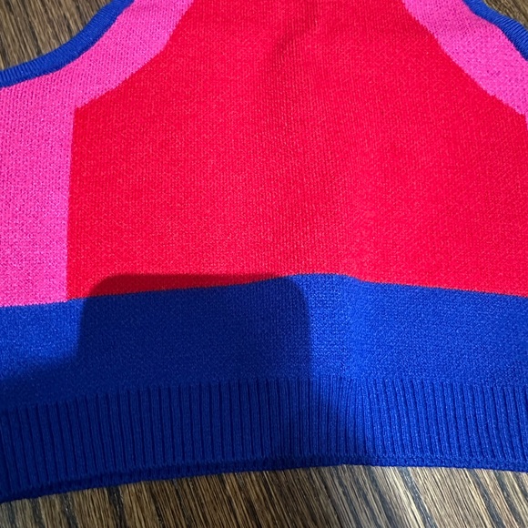 Pretty Little Thing Top - Picture 4 of 5